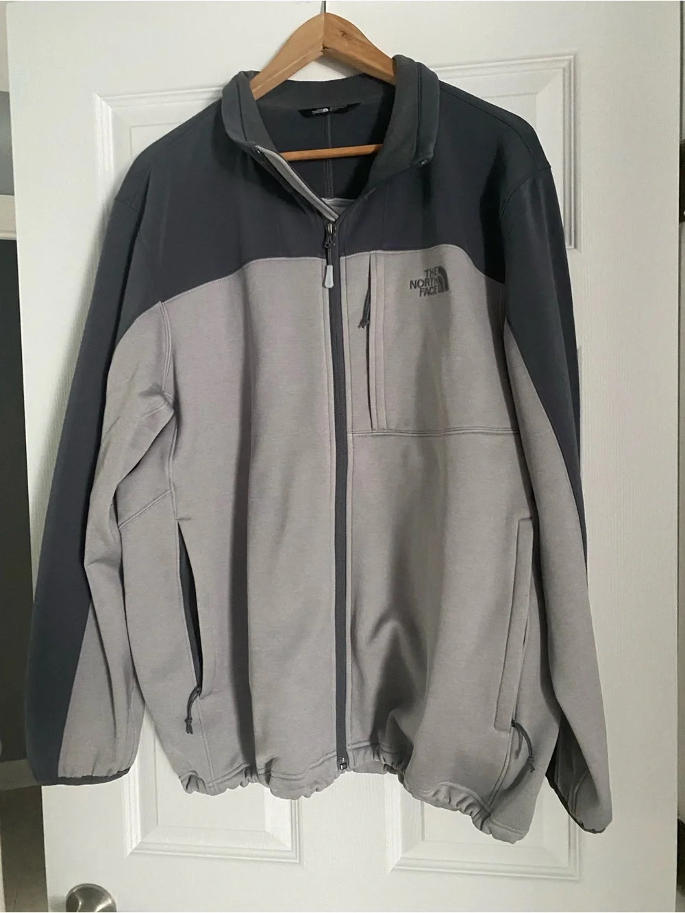 The North Face Charcoal Gray Men's Fleece Jacket